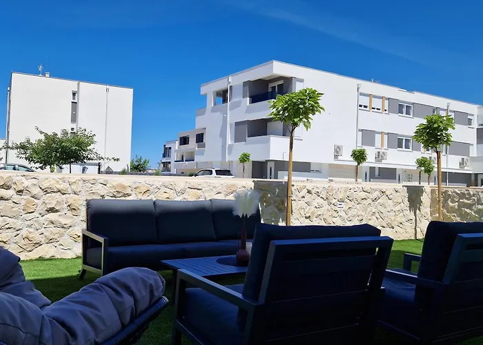 Luxury Apartment Terracotta Sun With Private Jacuzzi And Garden