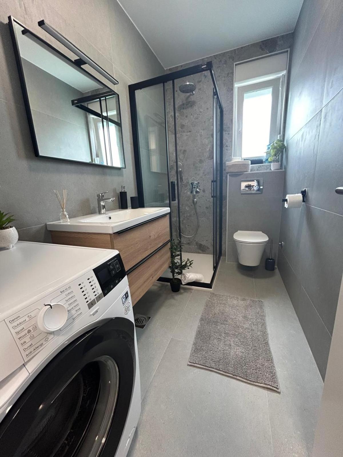 Appartement Luxury Terracotta Sun With Private Jacuzzi And Garden Novalja