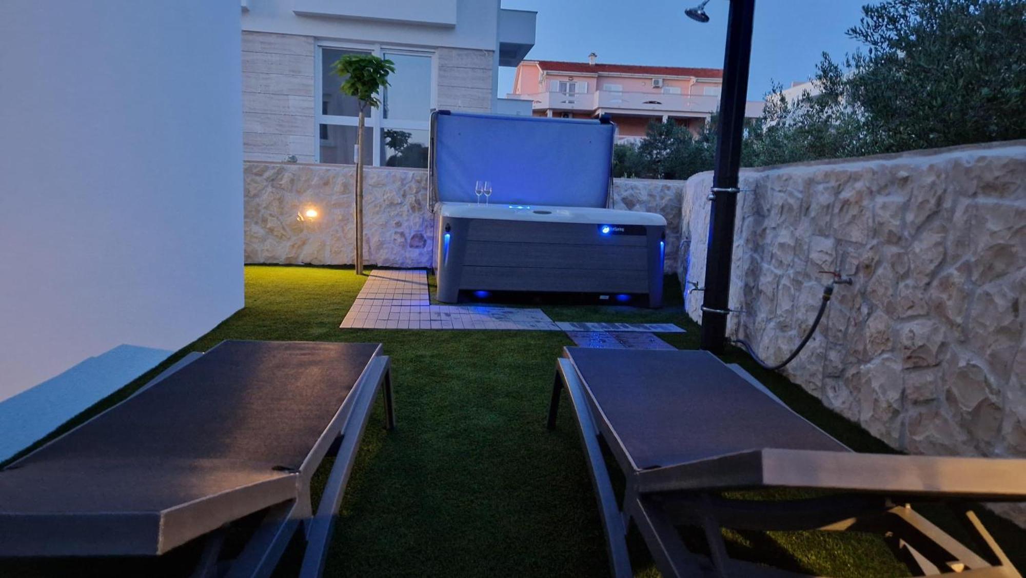 Luxury Terracotta Sun With Private Jacuzzi And Garden *